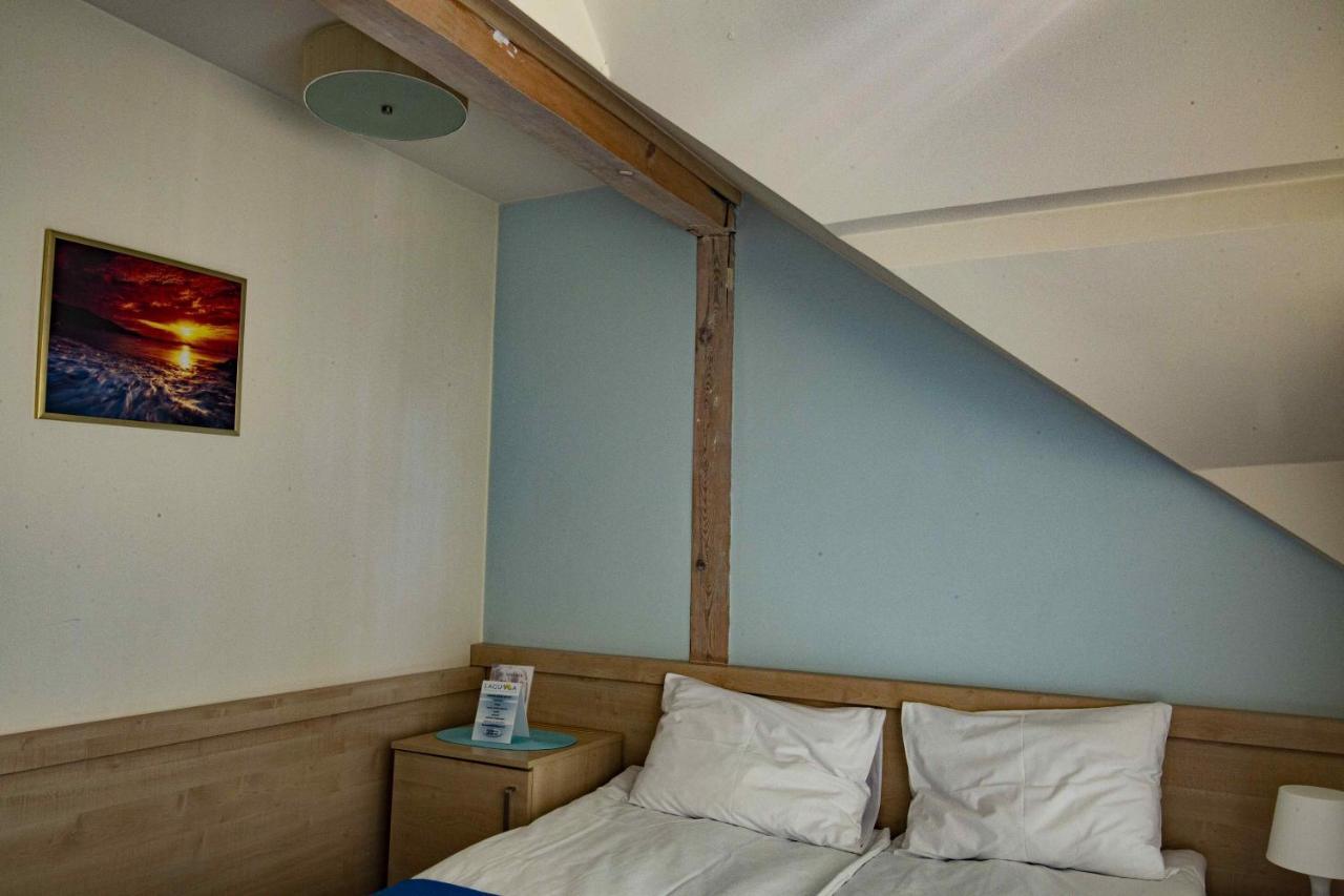 Pensjonat i Restauracja Laguna Pogorzelica  Zewnętrze zdjęcie